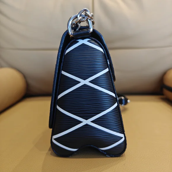 Louis Vuitton Black/White Malletage Leather Twist PM Shoulder Bag - Picture 4 of 12